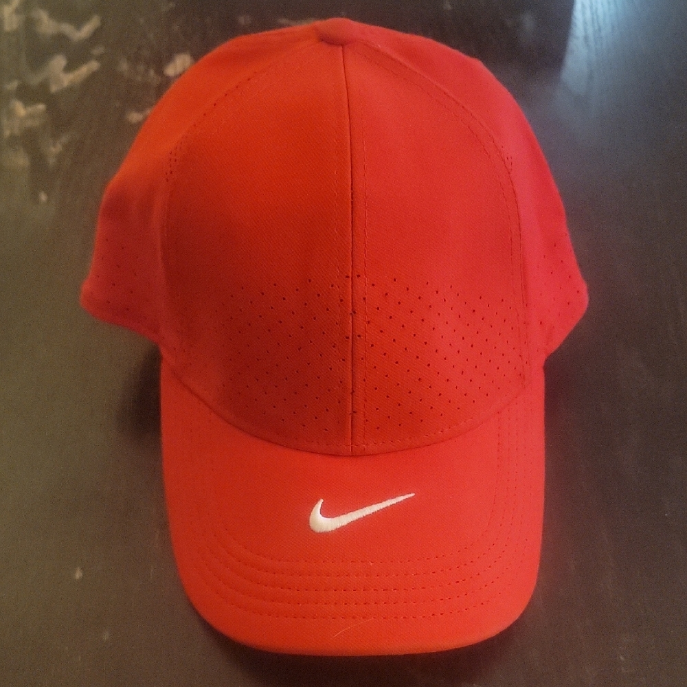 Nike Mens Red Adjustable Sports Cap